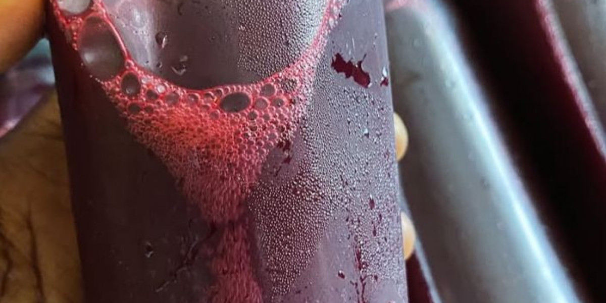Palm Wine vs Zobo: Which Drink Captures Naija Vibes?