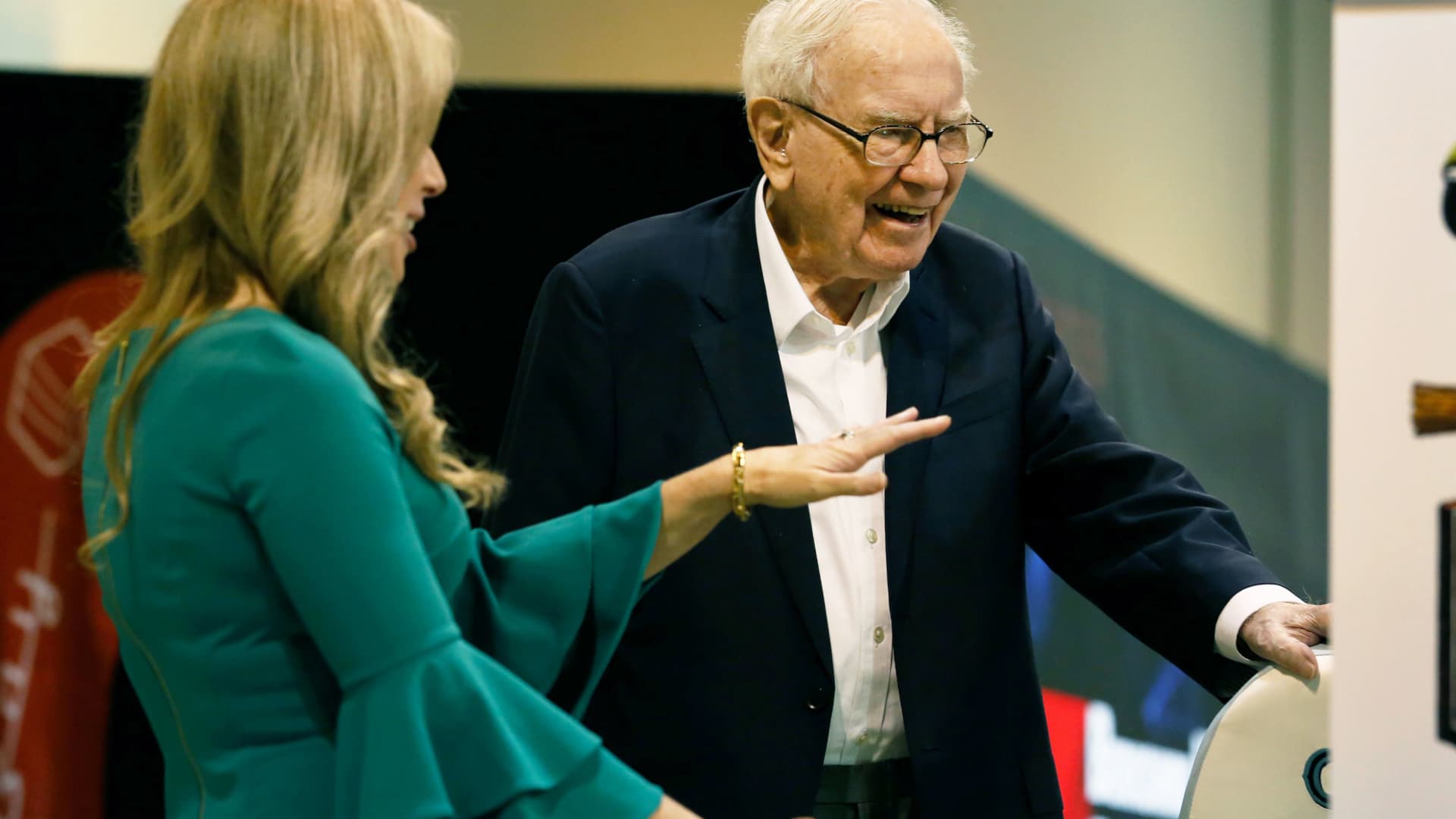 Warren Buffett considerably will increase Chevron wager, now in Berkshire’s high 4 positions