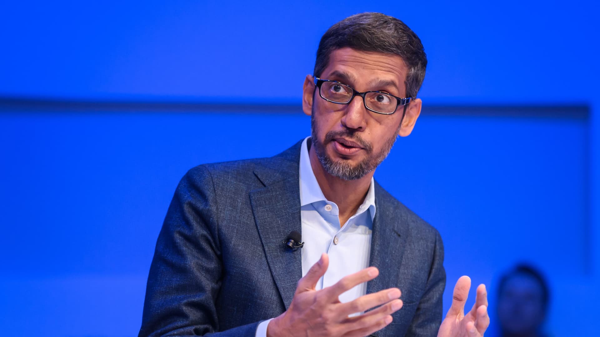 Google CEO talks up AI on earnings name as ChatGPT competitors mounts