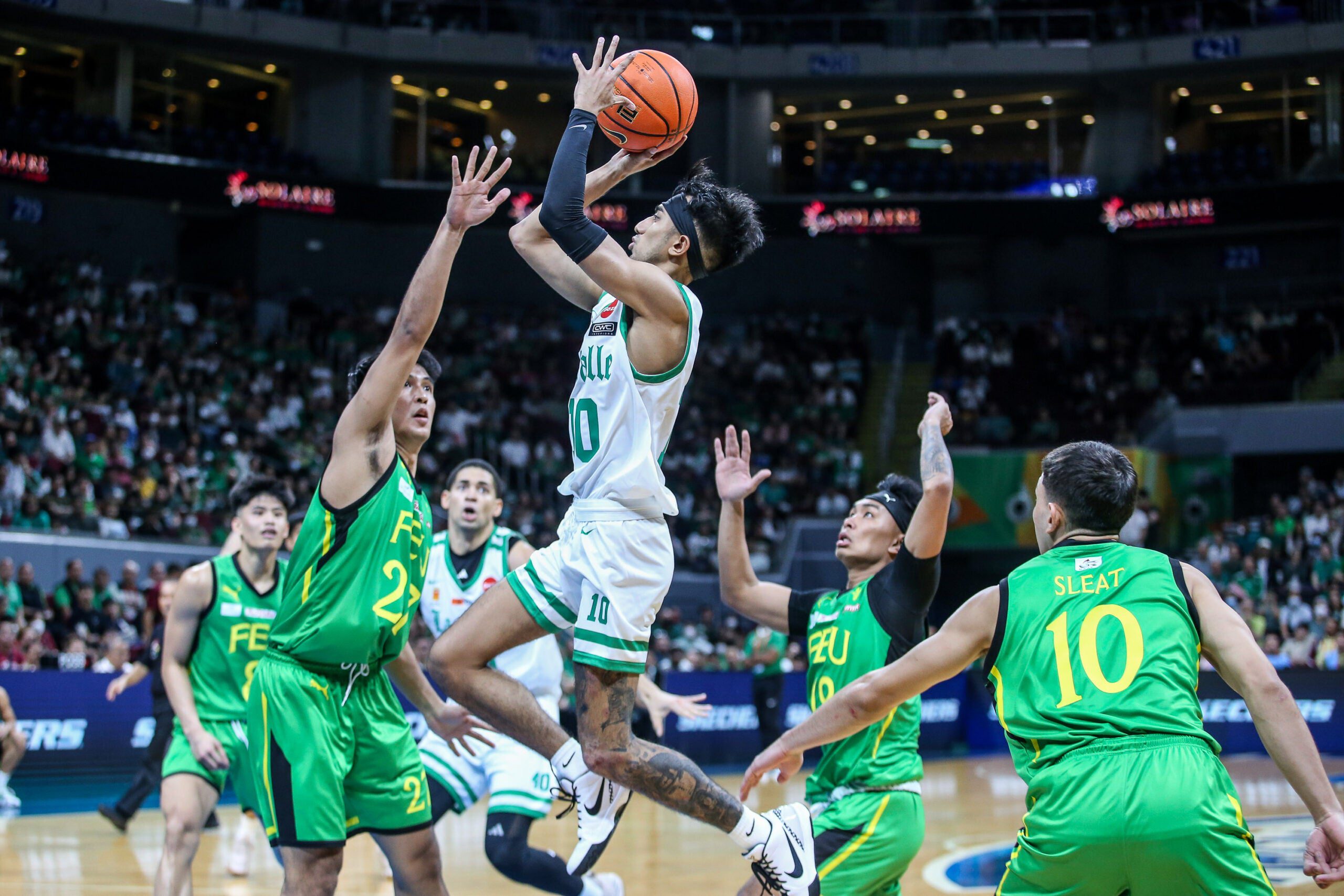 UAAP: La Salle holds off FEU, offers Topex Robinson profitable debut