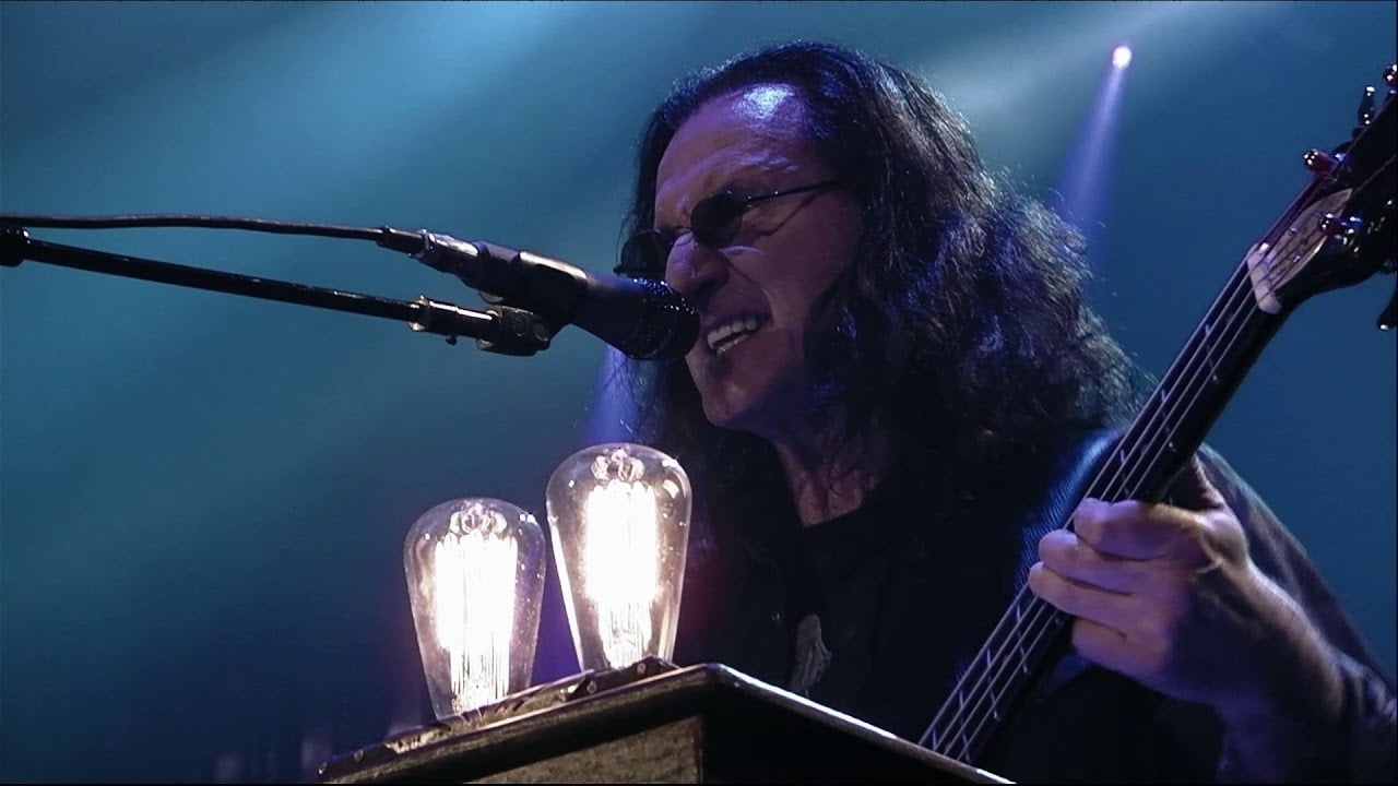 GEDDY LEE Talks New Materials & Potential RUSH Exhibits